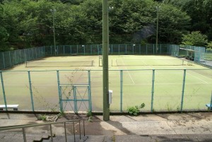 コテージ側テニスコート (2)