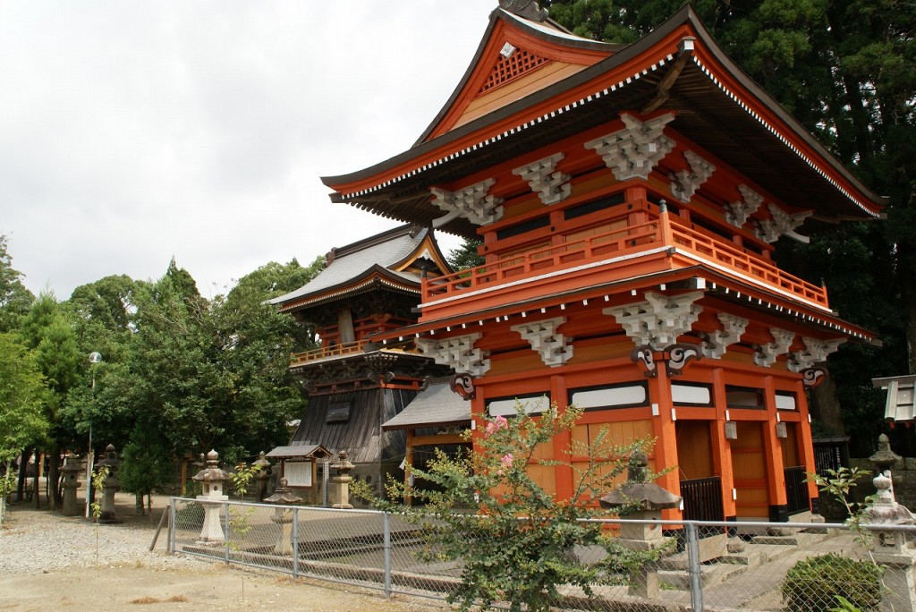 榎原神社（楼門）