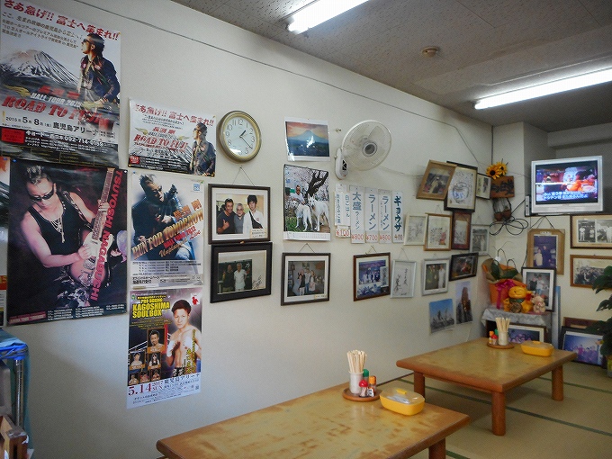 海乃屋 (かいのや)店内